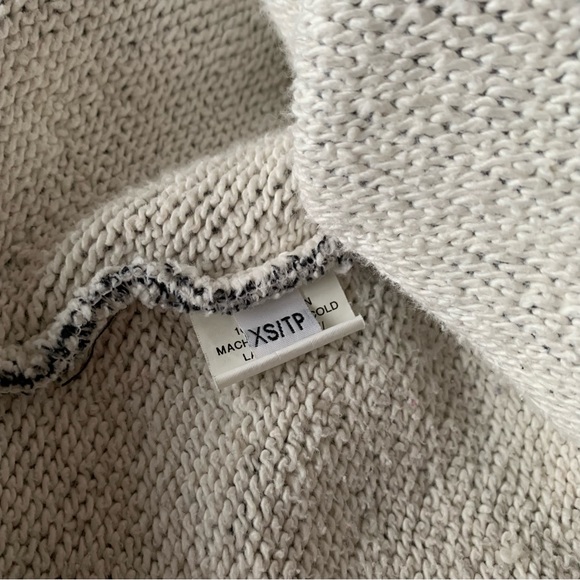 ♡ Rebecca King Three Way Sweater - Picture 16 of 16